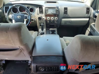 Zdjęcie 8 z 13 samochodu: 2016 TOYOTA SEQUOIA SR5 VIN:5TDZY5G12GS063622 - miniatura