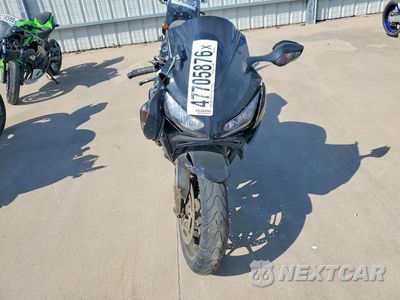 Drugie zdjęcie samochodu z przodu: 2014 HONDA CBR1000 RR VIN:JH2SC5902EK600165 - miniatura
