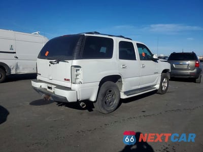 Trzecie zdjęcie samochodu z tyłu: 2006 GMC YUKON DENALI VIN:1GKEK63U56J127190 - miniatura