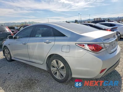 Drugie zdjęcie samochodu z przodu: 2015 HYUNDAI SONATA HYBRID LIMITED VIN:KMHEC4A44FA136930 - miniatura