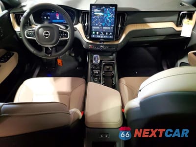 Zdjęcie 8 z 13 samochodu: 2026 VOLVO XC60 PLUS VIN:YV4M12RCXT1415247 - miniatura
