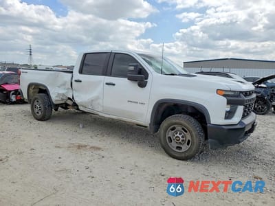 Czwarte zdjęcie samochodu z boku: 2020 CHEVROLET SILVERADO K2500 HEAVY DUTY VIN:1GC4YLE72LF136875 - miniatura