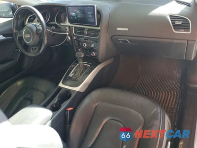 Zdjęcie 8 z 12 samochodu: 2014 AUDI A5 PREMIUM VIN:WAUCFAFR2EA042157 - miniatura