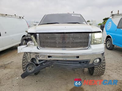 Piąte zdjęcie samochodu w środku: 2013 GMC SIERRA K1500 SLE VIN:3GTP2VE74DG240892 - miniatura