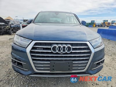 Piąte zdjęcie samochodu w środku: 2018 AUDI Q7 PRESTIGE VIN:WA1VAAF75JD050166 - miniatura