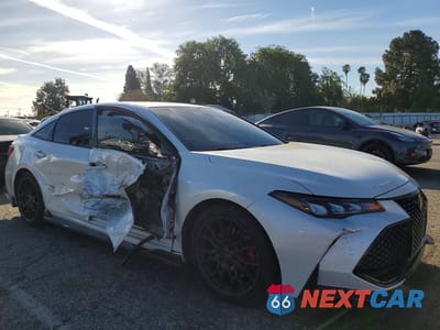 Czwarte zdjęcie samochodu z boku: 2020 TOYOTA AVALON TRD VIN:4T1FZ1FB2LU044413 - miniatura