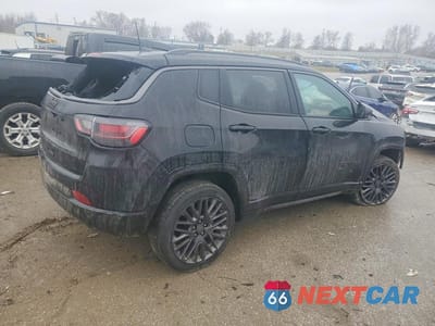 Trzecie zdjęcie samochodu z tyłu: 2022 JEEP COMPASS LIMITED VIN:3C4NJDCB6NT185656 - miniatura