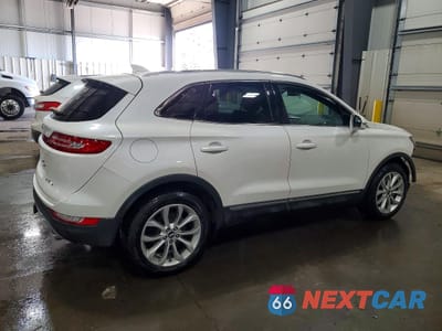 Trzecie zdjęcie samochodu z tyłu: 2017 LINCOLN MKC SELECT VIN:5LMCJ2D94HUL12365 - miniatura