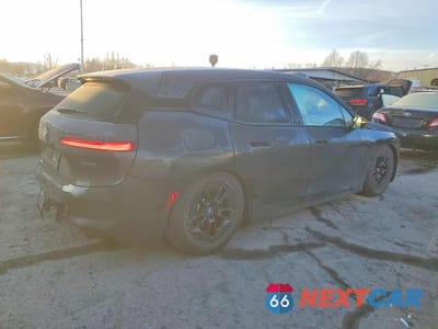 Trzecie zdjęcie samochodu z tyłu: 2023 BMW IX XDRIVE50 VIN:WB523CF04PCM15321 - miniatura