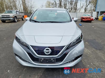 Piąte zdjęcie samochodu w środku: 2018 NISSAN LEAF S VIN:1N4AZ1CP9JC301459 - miniatura