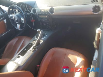 Zdjęcie 8 z 13 samochodu: 2008 MAZDA MX-5 MIATA VIN:JM1NC26F180150442 - miniatura