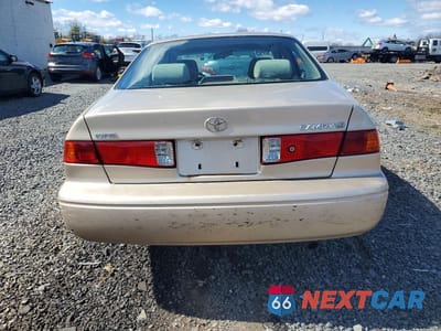 Zdjęcie 6 z 11 samochodu: 2000 TOYOTA CAMRY LE VIN:JT2BG22K3Y0523872 - miniatura