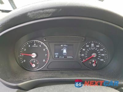 Zdjęcie 9 z 12 samochodu: 2019 KIA SORENTO LX V6 VIN:5XYPGDA55KG541604 - miniatura