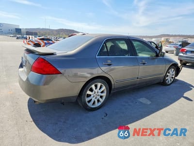 Trzecie zdjęcie samochodu z tyłu: 2007 HONDA ACCORD EX VIN:1HGCM66547A001696 - miniatura