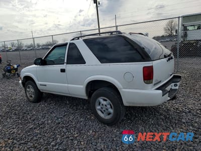 Drugie zdjęcie samochodu z przodu: 2000 CHEV BLAZER VIN:1GNCT18W2YK265691 - miniatura