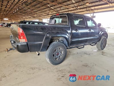 Trzecie zdjęcie samochodu z tyłu: 2006 TOYOTA TACOMA PRERUNNER V6 VIN:5TEJU62N46Z217676 - miniatura
