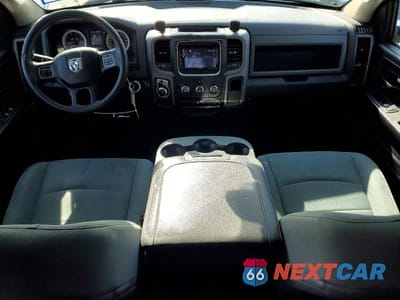 Zdjęcie 8 z 12 samochodu: 2018 RAM 1500 ST VIN:1C6RR6KT3JS139429 - miniatura