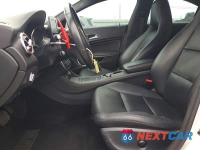 Zdjęcie 7 z 12 samochodu: 2015 MERCEDES-BENZ CLA 250 VIN:WDDSJ4EB4FN254996 - miniatura