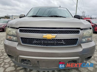 Piąte zdjęcie samochodu w środku: 2012 CHEVROLET SUBURBAN C1500 LS VIN:1GNSCHE05CR250056 - miniatura