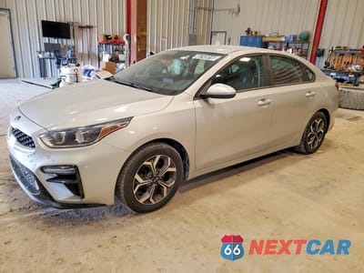 2019 KIA FORTE LXS 3KPF24ADXKE090832 - główne zdjęcie licytacji z USA - miniatura