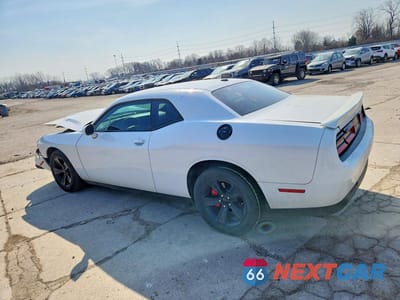 Drugie zdjęcie samochodu z przodu: 2015 DODGE CHALLENGER SXT VIN:2C3CDZAG2FH764023 - miniatura