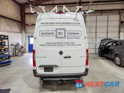 Zdjęcie 6 z 13 samochodu: 2024 MERCEDES BENZ SPRINTER 2500 UTILITY / SERVICE VAN VIN:W1Y4NBHY2RT167671 - miniatura