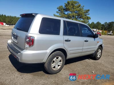 Trzecie zdjęcie samochodu z tyłu: 2006 HONDA PILOT LX VIN:5FNYF28126B026040 - miniatura