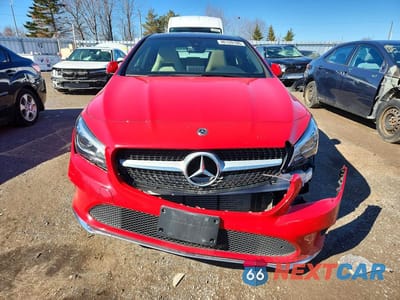 Piąte zdjęcie samochodu w środku: 2019 MERCEDES-BENZ CLA 250 4MATIC VIN:WDDSJ4GB3KN706038 - miniatura