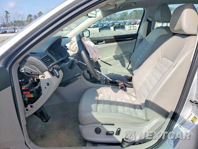 Zdjęcie 7 z 12 samochodu: 2014 VOLKSWAGEN PASSAT VIN:1VWCT7A33EC015603 - miniatura