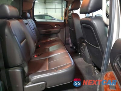 Zdjęcie 10 z 11 samochodu: 2010 CHEVROLET SILVERADO K1500 LTZ VIN:3GCRKTE29AG122429 - miniatura