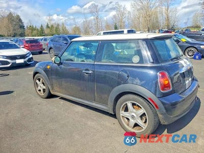 Drugie zdjęcie samochodu z przodu: 2007 MINI COOPER VIN:WMWMF33547TL77087 - miniatura