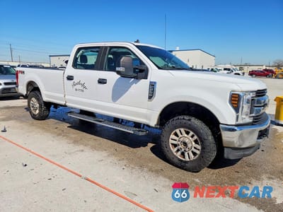 Czwarte zdjęcie samochodu z boku: 2019 FORD F250 SUPER DUTY VIN:1FT7W2B63KEF01495 - miniatura