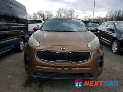 Piąte zdjęcie samochodu w środku: 2017 KIA SPORTAGE LX VIN:KNDPM3ACXH7114863 - miniatura