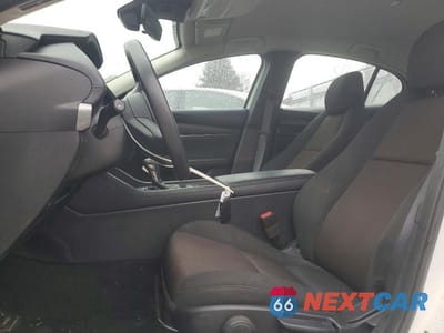 Zdjęcie 7 z 11 samochodu: 2022 MAZDA 3 VIN:3MZBPAAL0NM307236 - miniatura