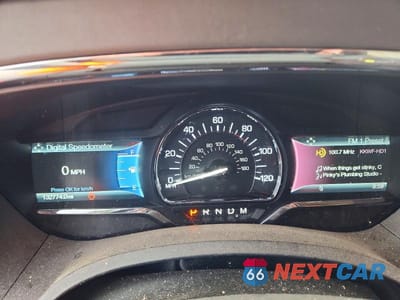 Zdjęcie 9 z 12 samochodu: 2015 LINCOLN NAVIGATOR L VIN:5LMJJ3JT3FEJ07320 - miniatura