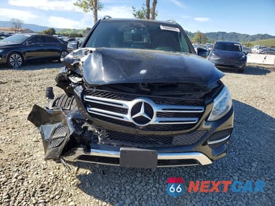 Piąte zdjęcie samochodu w środku: 2016 MERCEDES-BENZ GLE 63 AMG VIN:4JGDA0EB9GA722902 - miniatura