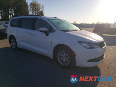 Czwarte zdjęcie samochodu z boku: 2021 CHRYSLER VOYAGER VIN:2C4RC1DG9MR551728 - miniatura
