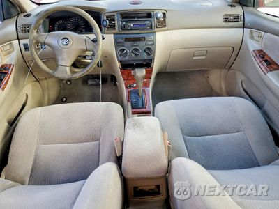 Zdjęcie 8 z 12 samochodu: 2005 TOYOTA COROLLA LE VIN:1NXBR32E25Z542415 - miniatura