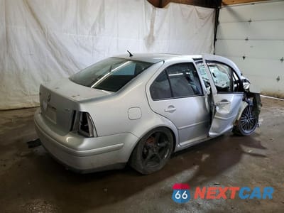 Trzecie zdjęcie samochodu z tyłu: 2002 VOLKSWAGEN JETTA GLS VIN:3VWSE69M02M194240 - miniatura