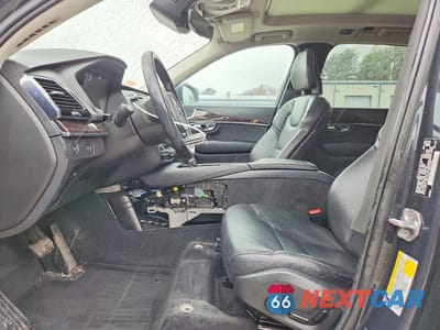 Zdjęcie 7 z 13 samochodu: 2016 VOLVO XC90 T6 VIN:YV4A22PK2G1031382 - miniatura