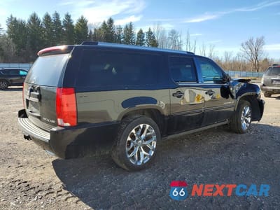 Trzecie zdjęcie samochodu z tyłu: 2013 CADILLAC ESCALADE ESV PREMIUM VIN:1GYS4JEF6DR104178 - miniatura