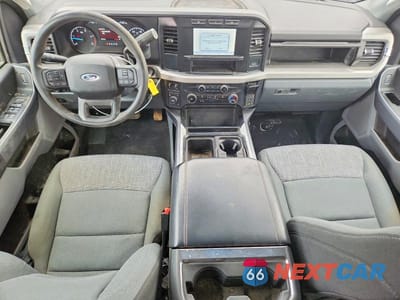 Zdjęcie 8 z 12 samochodu: 2024 FORD F350 SUPER DUTY VIN:1FT8W3BT5REE27281 - miniatura