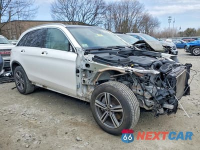 Czwarte zdjęcie samochodu z boku: 2020 MERCEDES-BENZ GLC 300 4MATIC VIN:WDC0G8EB2LF711599 - miniatura
