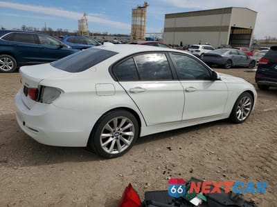 Trzecie zdjęcie samochodu z tyłu: 2018 BMW 320 XI VIN:WBA8A3C50JA505439 - miniatura