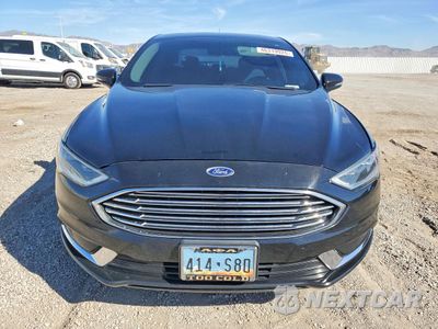 Piąte zdjęcie samochodu w środku: 2018 FORD FUSION SE HYBRID VIN:3FA6P0LU0JR273855 - miniatura
