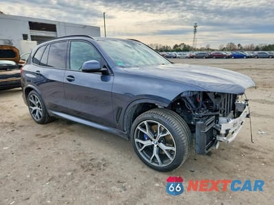 Czwarte zdjęcie samochodu z boku: 2021 BMW X5 XDRIVE40I VIN:5UXCR6C0XM9D80260 - miniatura