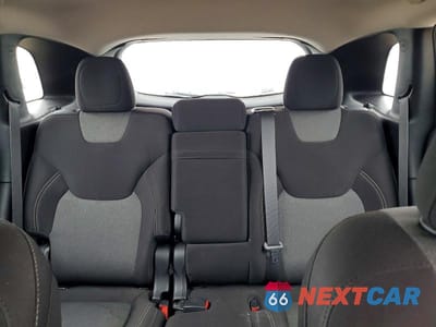 Zdjęcie 10 z 12 samochodu: 2015 JEEP CHEROKEE SPORT VIN:1C4PJLAB3FW596756 - miniatura