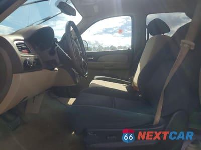 Zdjęcie 7 z 13 samochodu: 2007 GMC YUKON VIN:1GKFC13J97J122246 - miniatura