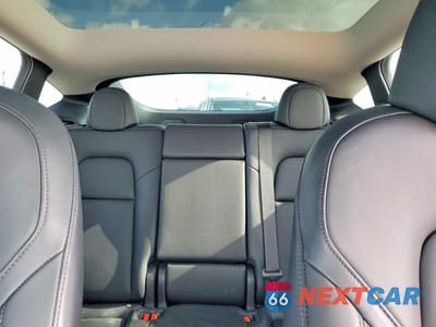 Zdjęcie 10 z 12 samochodu: 2023 TESLA MODEL Y VIN:7SAYGDEE7PA101154 - miniatura