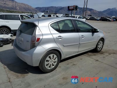 Trzecie zdjęcie samochodu z tyłu: 2012 TOYOTA PRIUS C TWO VIN:JTDKDTB34C1526975 - miniatura